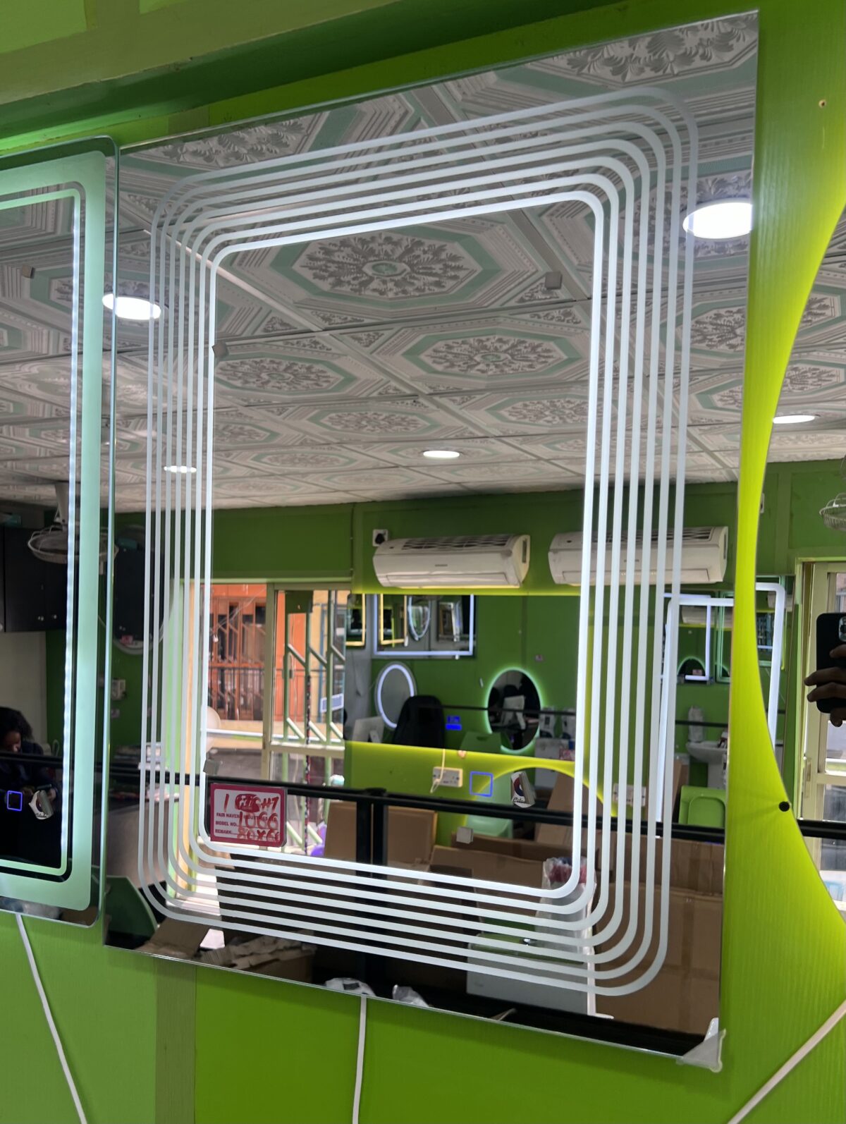 L-1066. (80cm x 60cm) LED mirror